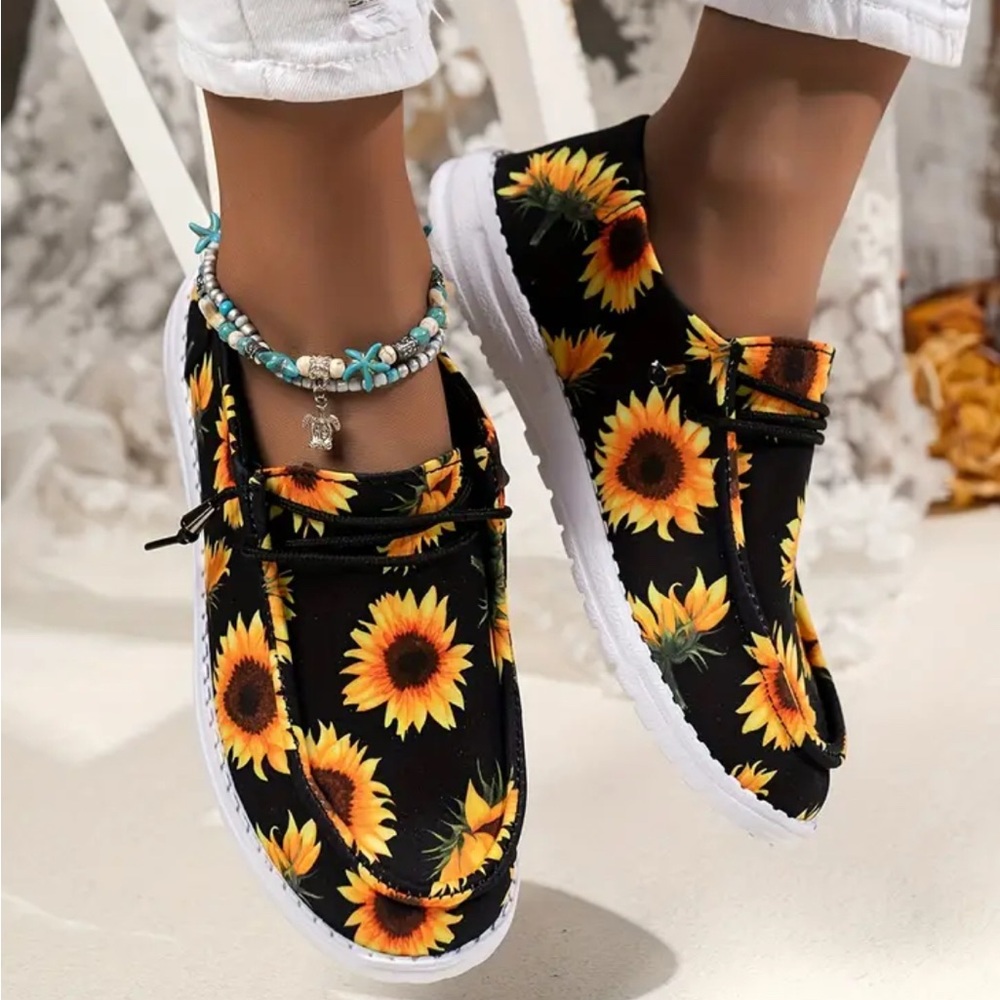 Sunflower Print Women's Casual Shoes - Picture 2 of 7